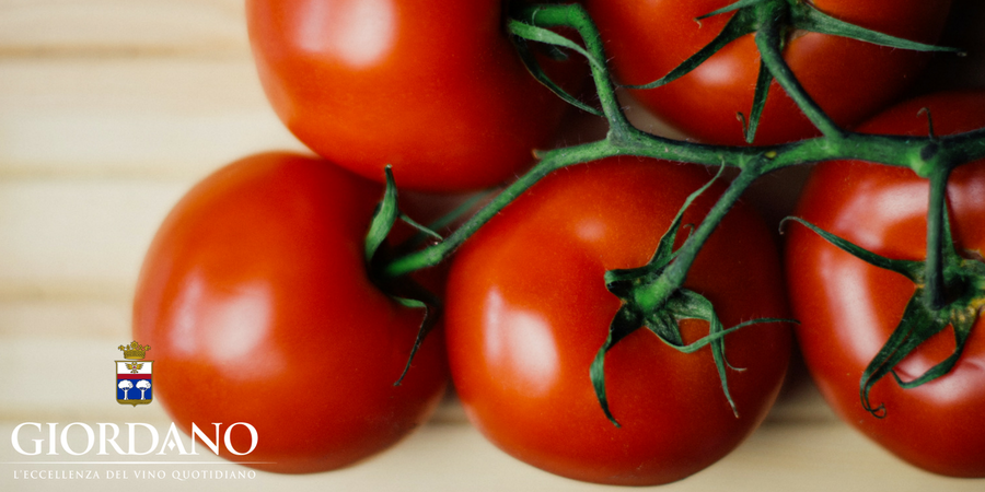 3 Rezepte, um Tomaten zu konservieren: gehäutet, passiert oder als Soße 3 Rezepte, um Tomaten zu konservieren: gehäutet, passiert oder als Soße
